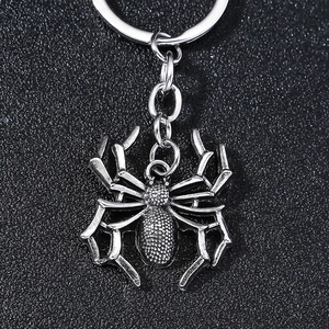 Gothic vintage 3D spider keychain pendant in antique silver finish for car and bags