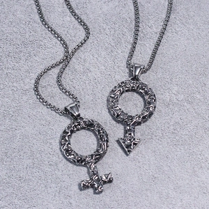 Vintage Alloy Mars Venus Gender Symbol Pendant Necklace Set For Couples Hammered Metal Punk Style Jewelry Gift