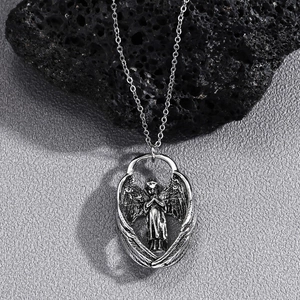 Vintage angel wings pendant necklace in antique silver finish for hip-hop fashion