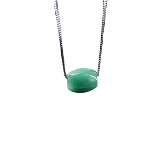 Collier avec pendentif en aventurine verte et chaîne maille vénitienne en argent