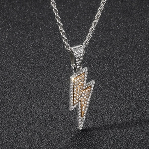 Collana con Ciondolo a Fulmine Hip Hop in Lega di Rame con Strass Incastonati Catena Pave Gioielli Streetwear per Uomo Donna