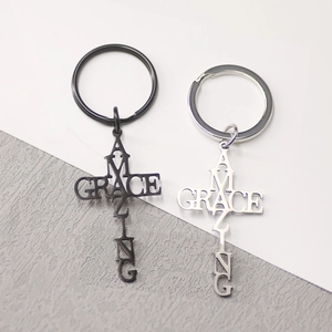 Porte-clés Croix Amazing Grace en Acier Inoxydable Pendentif Croix Lettres Ajourées Cadeau Religieux Inspirant Pour Hommes Femmes