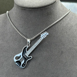 Hip-Hop Rock Gitarren Anhänger Halskette mit silberner Box-Kette für Herren Modeschmuck