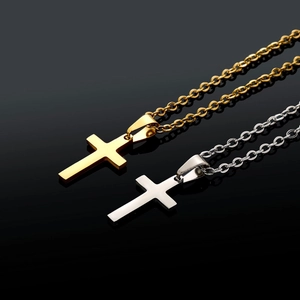 Collana con ciondolo a croce minimalista in acciaio inossidabile oro e argento