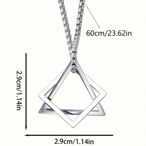 Collier géométrique en acier inoxydable argenté avec pendentif triangle et ses dimensions