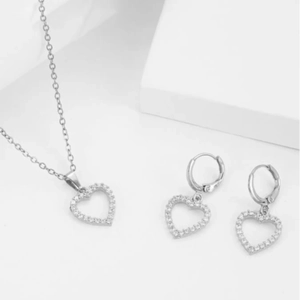 Parure de bijoux cœur en argent avec collier et boucles d'oreilles en zircone