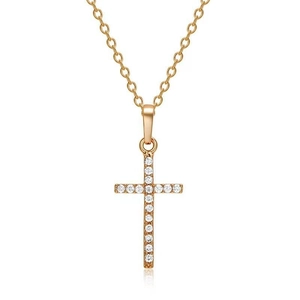 Elegante collar con colgante de cruz dorada y circonitas brillantes en cadena en O