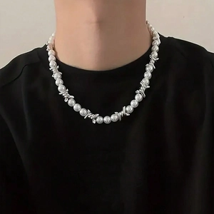 Fashionable unisex necklace with white pearls and silver industrial barb wire style links