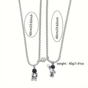 Couple Astronaut Magnet Attraction Necklace Set Silver Titanium Steel Splicing Heart Pendant Spaceman Necklaces Jewelry