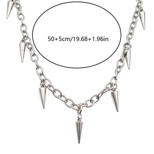 Punk-Silberkette mit sieben geometrischen Spike-Anhängern und verstellbarem Karabinerverschluss