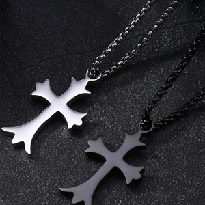 Collana con Ciondolo a Croce in Acciaio Inossidabile Gotico per Uomo Gioielli Punk Retro in Acciaio al Titanio Argento Nero