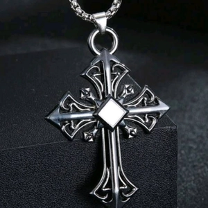 Gothic hollow cross pendant necklace with vintage silver finish and chunky chain link