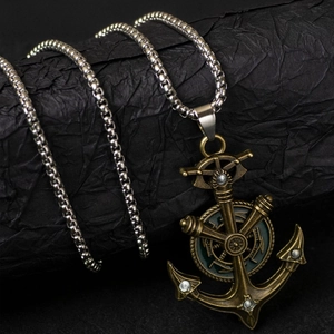 Collier Pendentif Ancre Gouvernail Rotatif Vintage Acier Inoxydable Strass Nautique Roue de Navire Punk Hip-Hop Bijoux Homme