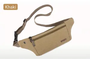 Détail du sac banane de sport en toile kaki avec texte SPORT et sangle ajustable