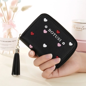 Portefeuille court noir pour femme avec motifs de cœurs colorés et fermeture éclair à gland
