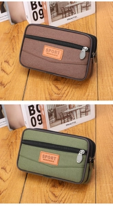 Detailopname van twee vintage canvas heuptasjes in bruin en groen met meerdere ritsen