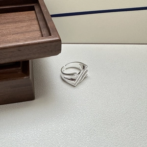 Minimalist S925 sterling silver adjustable open ring featuring geometric cross diagonal lines