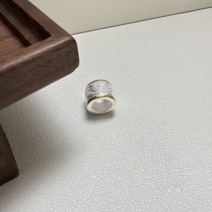Vintage S925 sterling silver barrel bead with gold trim and engraved arabesque pattern