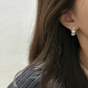 Minimalistische S925 Sterling Silber Creolen mit dreifacher Schicht und Glanzfinish