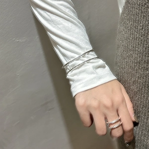 Anello a doppio strato in argento sterling S925 testurizzato con bracciale abbinato