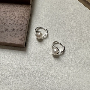 Boucles D'oreilles Créoles En Argent Sterling 925 Künstliche Perles Design De Ligne Torsadée Bijoux Géométriques Minimalistes