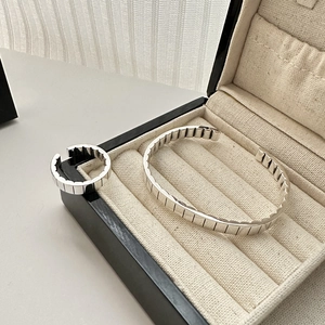 Minimalist S925 sterling silver gear textured open bracelet and ring set in jewelry box