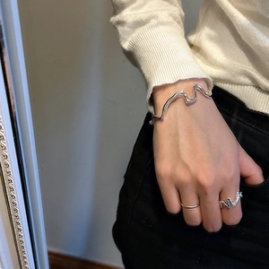 Ensemble bague et bracelet ondulés en argent massif S925 avec finition miroir lisse