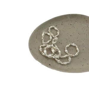 Bague élastique élégante en perles baroques et perles en argent sterling S925