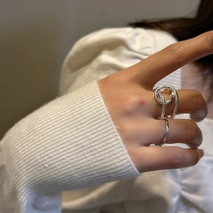 Ensemble de bagues en argent sterling S925 avec design noué et anneau argenté mince