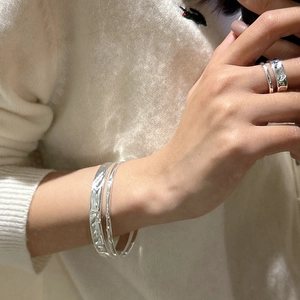 Minimalist S925 sterling silver double-layered textured rings and bangles set for women
