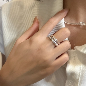 S925 sterling silver textured double-layer ring set with hammered and smooth bands