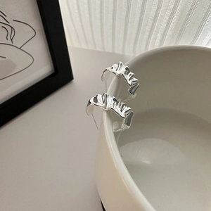 Irregular Crumpled 925 Sterling Silver C-Shaped Hoop Earrings For Women Minimalist Vintage Fashion Jewelry Accessory Gift