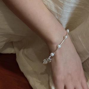 S925 sterling silver pearl bracelet featuring a heart pendant with star engraving details