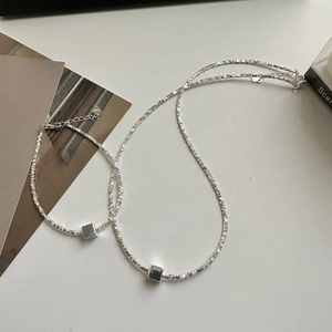 Collier en Argent Sterling 925 avec Cube d'Argent Fragmenté pour Femme Collier Pendentif Cube Géométrique Minimaliste Bijoux