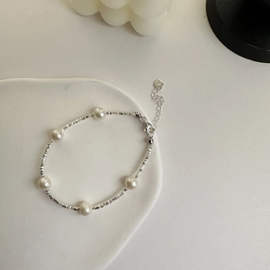 Bracelet élégant en argent sterling S925 avec perles d'eau douce et perles d'argent
