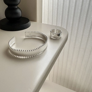 Minimalist S925 sterling silver beaded ring and open bangle set with polished finish