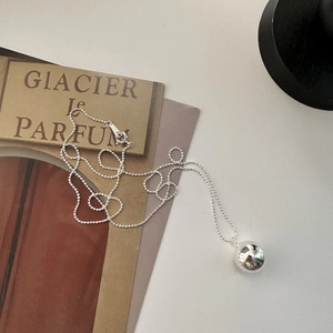 Collier Pendentif Boule Argent Sterling 925 Moderne Minimaliste Sphère Polie Chaîne de Pull Bijoux Tendance Individuelle Femme