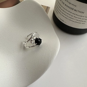 S925 sterling silver liquid metal open ring with black onyx stone in minimalist style
