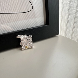 Vintage S925 silver trunk pendant with gold floral motif and engraved scroll patterns
