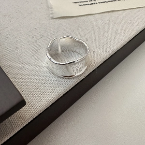 S925 sterling silver wide open ring with hammered texture and Dream Come True engraving