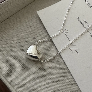 Collier avec pendentif cœur en argent sterling S925 poli et chaîne réglable sur écrin