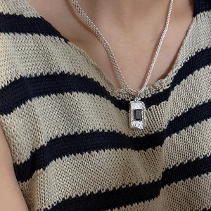 S925 sterling silver woven chain necklace featuring a vintage black zircon pendant