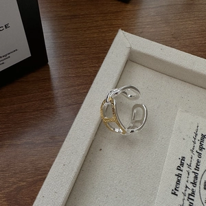 Minimalist S925 sterling silver open ring with vintage engraved golden H pattern link