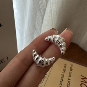925 Sterling Silver Croissant Stud Earrings Minimalist French Vintage Spiral Texture Small Hoop Earrings For Women Jewelry