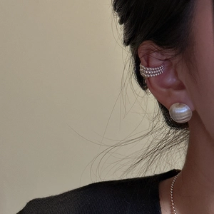 Manchette d'oreille à perles S925 et boucle d'oreille disque en métal brossé minimaliste