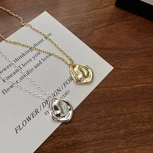 Collier Pendentif en Argent Sterling S925 Texture Plissée Irrégulière Or Argent Bijoux Minimalistes pour Femmes