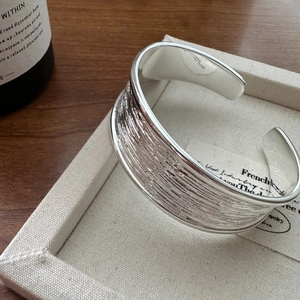 Minimalist S925 sterling silver open bangle with wide brushed metal texture surface