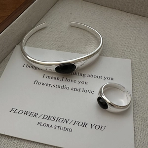 Minimalist S925 sterling silver open ring and bracelet set with oval black onyx stones
