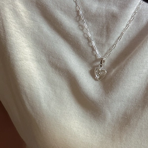 Collier minimaliste en argent S925 avec chaîne trombone et pendentif cœur 3D