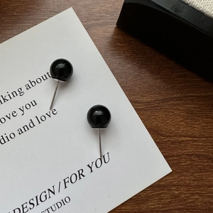 Minimalist S925 sterling silver stud earrings with polished black onyx sphere design